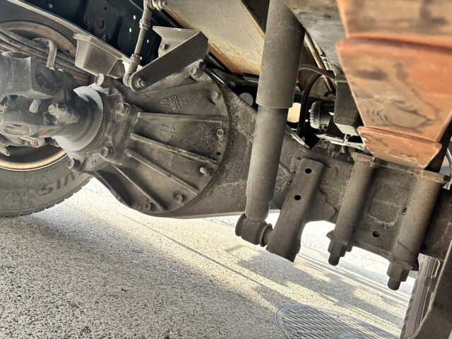 いすゞエルフクレーン4段小型（2t・3t）[写真18]