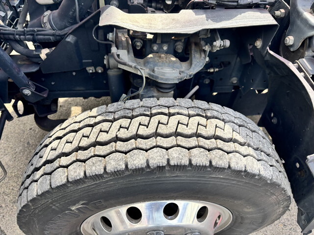 いすゞエルフクレーン4段小型（2t・3t）[写真25]