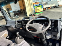 いすゞエルフクレーン4段小型（2t・3t）[写真32]