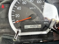 いすゞエルフクレーン4段小型（2t・3t）[写真35]