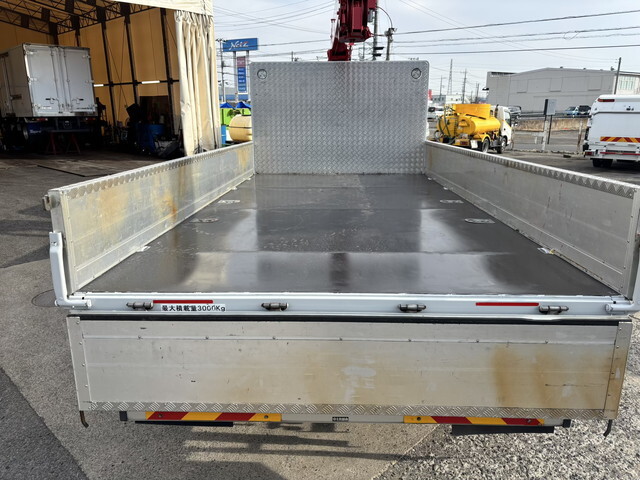 いすゞエルフクレーン4段小型（2t・3t）[写真06]