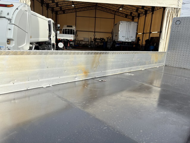 いすゞエルフクレーン4段小型（2t・3t）[写真08]