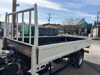 三菱ふそうキャンター平ボディ小型（2t・3t）[写真28]