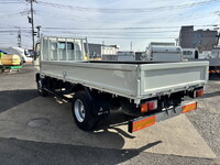 三菱ふそうキャンター平ボディ小型（2t・3t）[写真02]