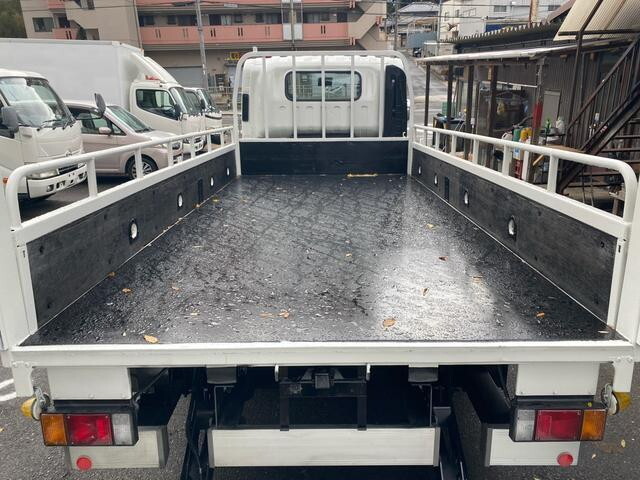 いすゞエルフ平ボディ小型（2t・3t）[写真10]