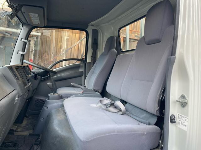 いすゞエルフ平ボディ小型（2t・3t）[写真26]