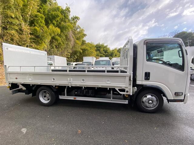 いすゞエルフ平ボディ小型（2t・3t）[写真07]