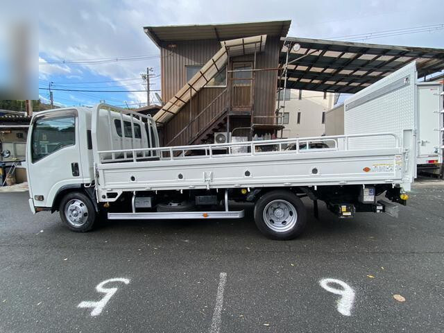 いすゞエルフ平ボディ小型（2t・3t）[写真08]