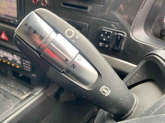 三菱ふそうスーパーグレートアルミウイング大型（10t）[写真28]