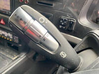 三菱ふそうスーパーグレートアルミウイング大型（10t）[写真29]