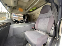 三菱ふそうスーパーグレートアルミウイング大型（10t）[写真35]