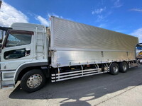 三菱ふそうスーパーグレートアルミウイング大型（10t）[写真09]