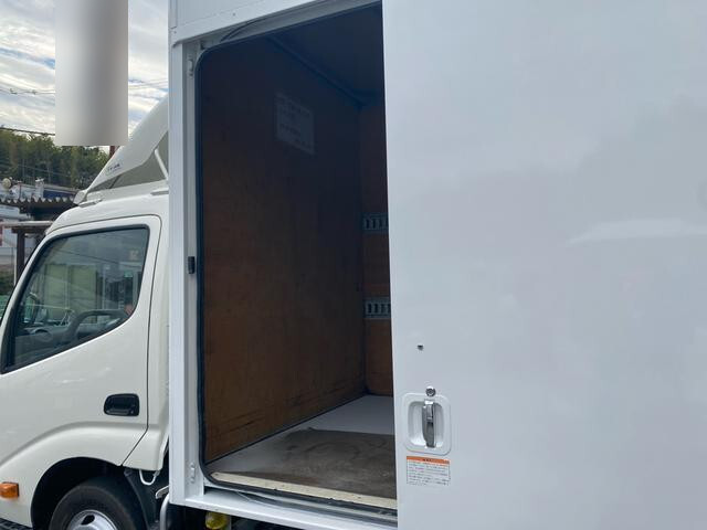 トヨタダイナパネルバン小型（2t・3t）[写真11]