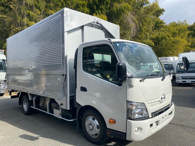 日野デュトロアルミウイング小型（2t・3t）[写真01]