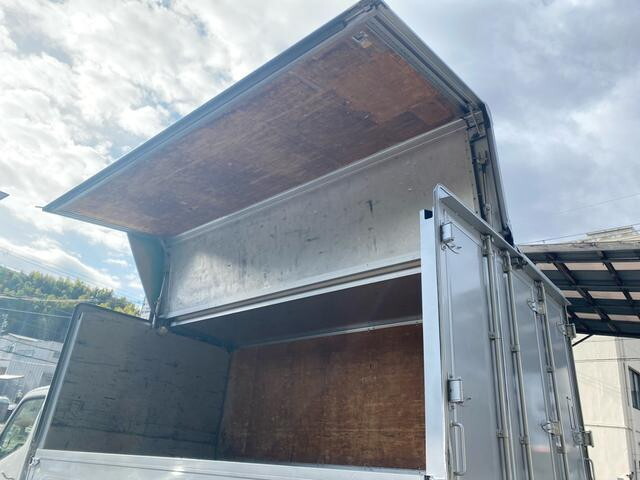 日野デュトロアルミウイング小型（2t・3t）[写真17]