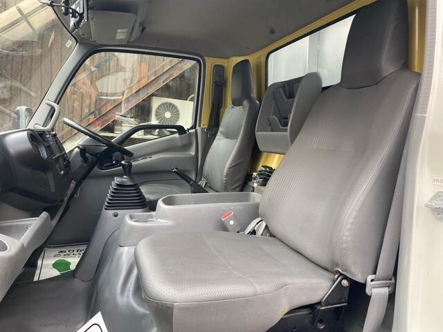 日野デュトロアルミウイング小型（2t・3t）[写真26]