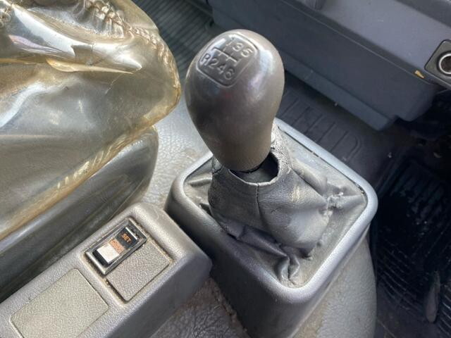 日野レンジャーコンテナ専用車中型（4t）[写真30]