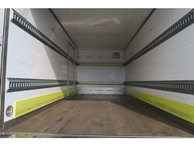 いすゞエルフアルミバン小型（2t・3t）[写真10]