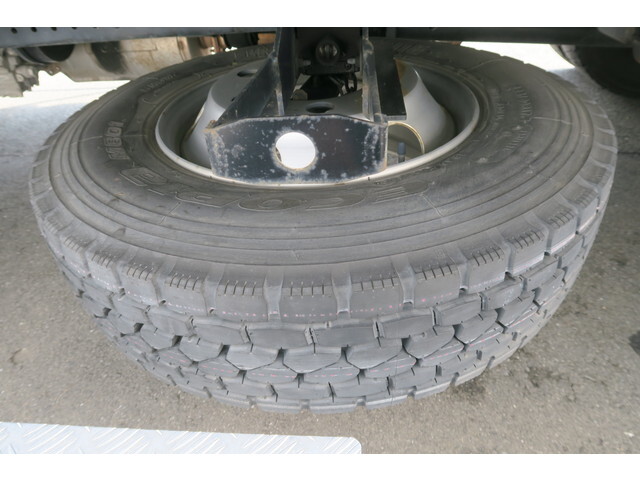 いすゞエルフアルミバン小型（2t・3t）[写真22]