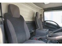 いすゞエルフアルミバン小型（2t・3t）[写真31]