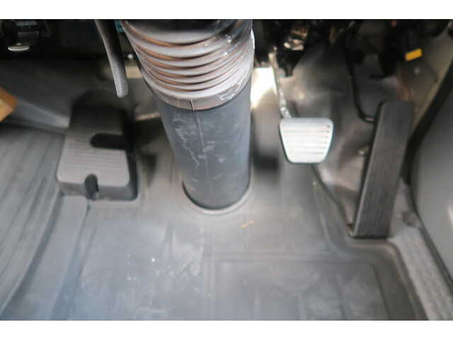 いすゞエルフアルミバン小型（2t・3t）[写真33]