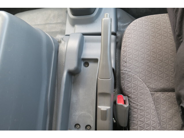 いすゞエルフアルミバン小型（2t・3t）[写真38]