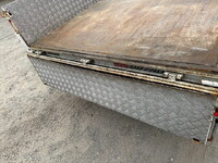 日野デュトロ平ボディ小型（2t・3t）[写真12]