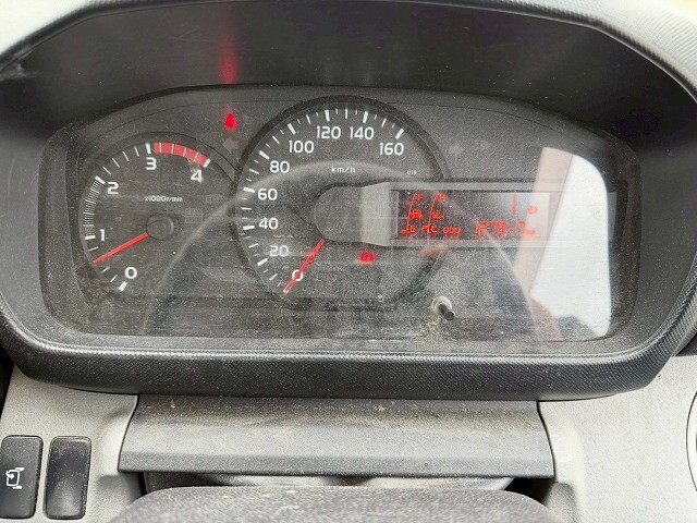 日野デュトロ平ボディ小型（2t・3t）[写真13]