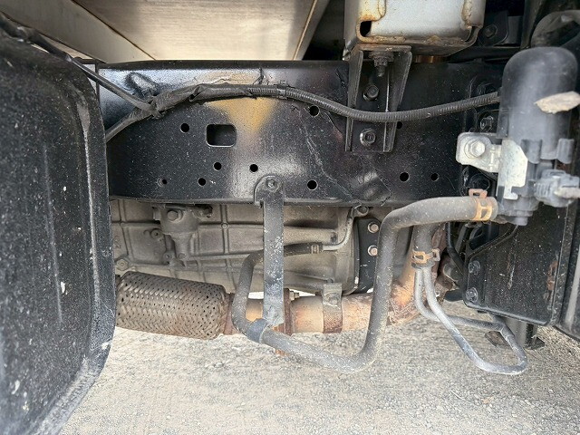 日野デュトロ平ボディ小型（2t・3t）[写真21]