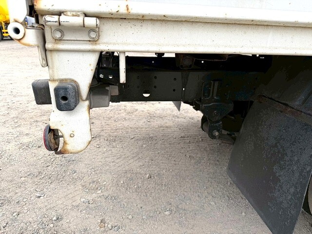 日野デュトロ平ボディ小型（2t・3t）[写真23]