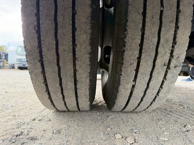 日野デュトロ平ボディ小型（2t・3t）[写真33]