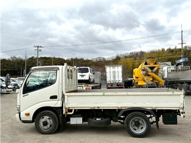 日野デュトロ平ボディ小型（2t・3t）[写真05]