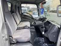 いすゞエルフ平ボディ小型（2t・3t）[写真09]