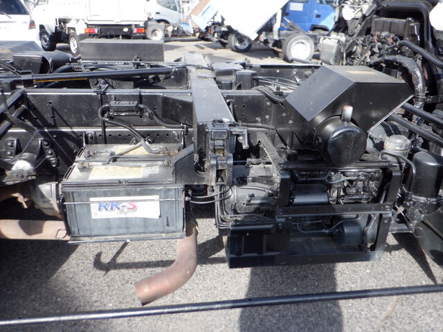 いすゞフォワード三転ダンプ中型（4t）[写真15]