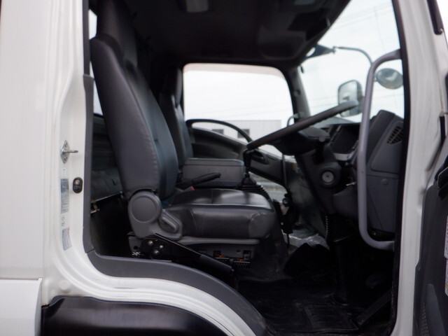 いすゞフォワード三転ダンプ中型（4t）[写真28]