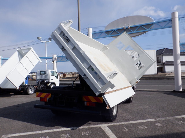 いすゞフォワード三転ダンプ中型（4t）[写真06]