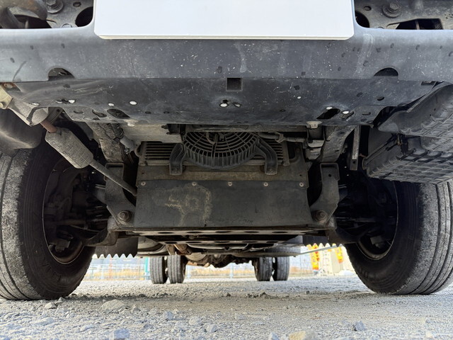 いすゞエルフアルミバン小型（2t・3t）[写真21]