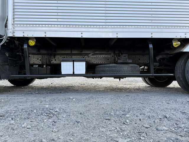 いすゞエルフアルミバン小型（2t・3t）[写真23]