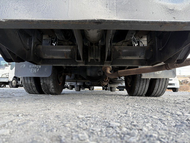 いすゞエルフアルミバン小型（2t・3t）[写真25]