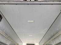 いすゞフォワード冷凍車（冷蔵車）中型（4t）[写真14]