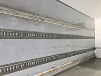 いすゞフォワード冷凍車（冷蔵車）中型（4t）[写真15]