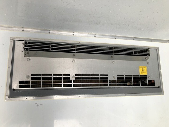 いすゞフォワード冷凍車（冷蔵車）中型（4t）[写真17]