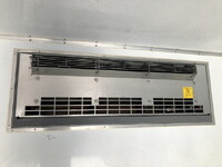 いすゞフォワード冷凍車（冷蔵車）中型（4t）[写真18]