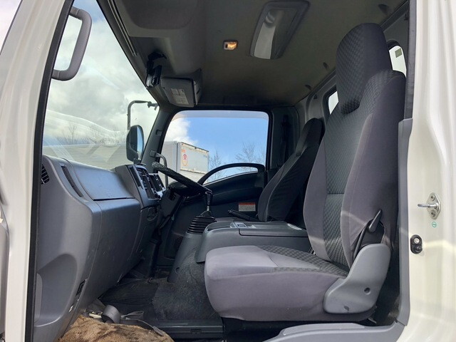 いすゞフォワード冷凍車（冷蔵車）中型（4t）[写真29]