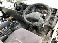 いすゞフォワード冷凍車（冷蔵車）中型（4t）[写真32]