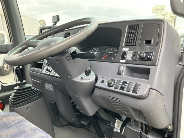 いすゞジャーニーバス[写真19]