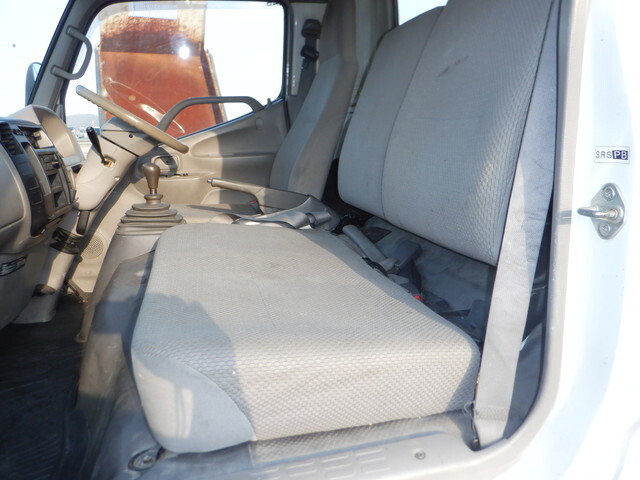 日野デュトロクレーン4段小型（2t・3t）[写真30]