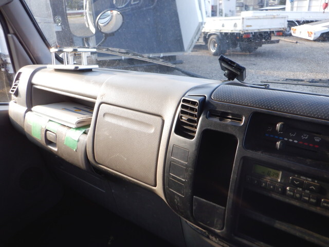 日野デュトロクレーン4段小型（2t・3t）[写真40]