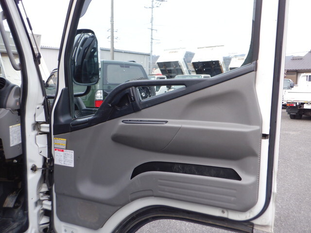 三菱ふそうキャンターダンプ小型（2t・3t）[写真27]