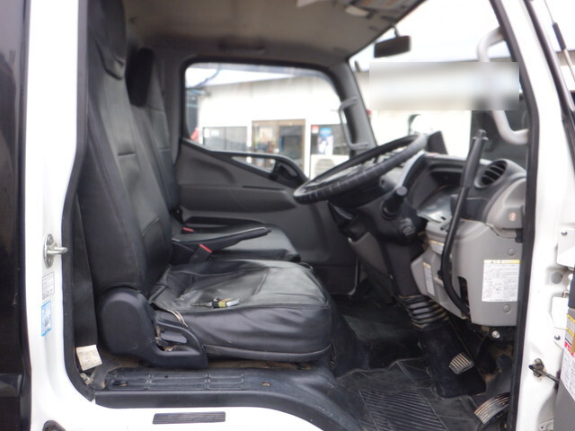三菱ふそうキャンターダンプ小型（2t・3t）[写真28]